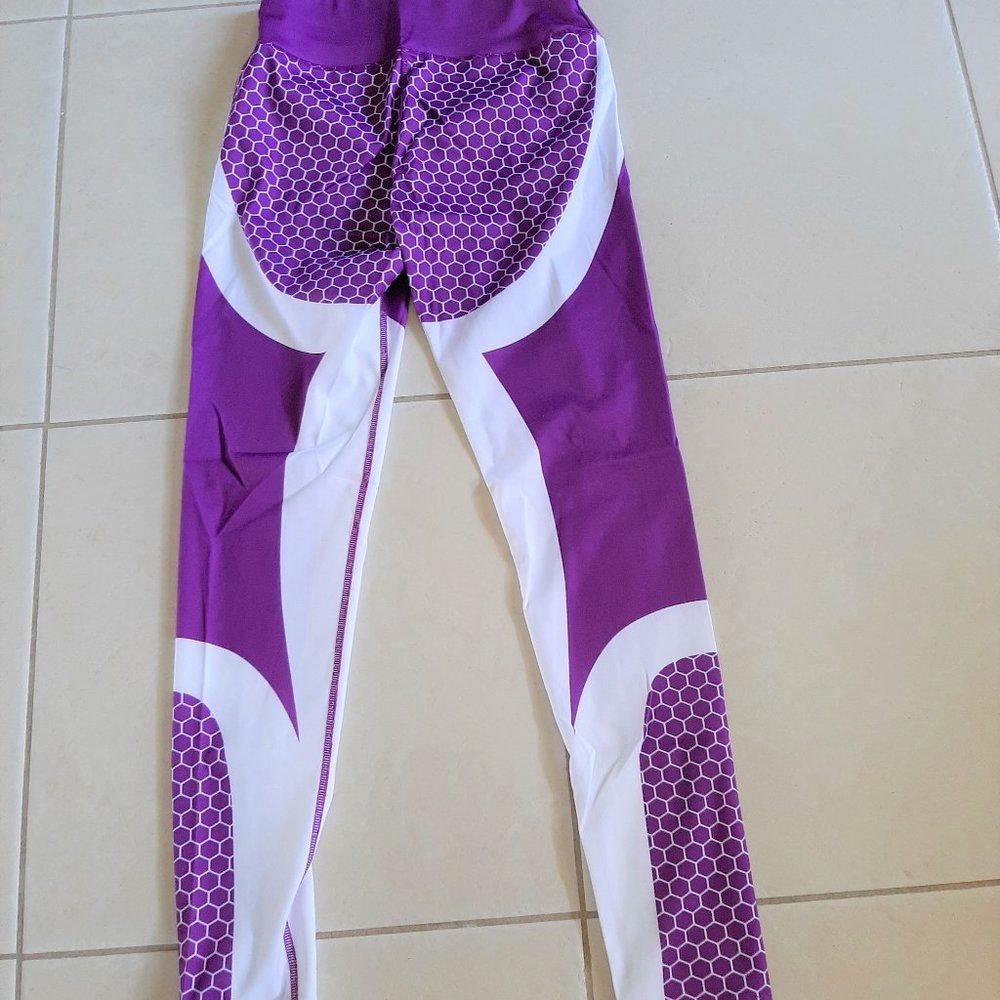 NWOT Sexy Leggings Gym Pants. - Picture 8 of 15